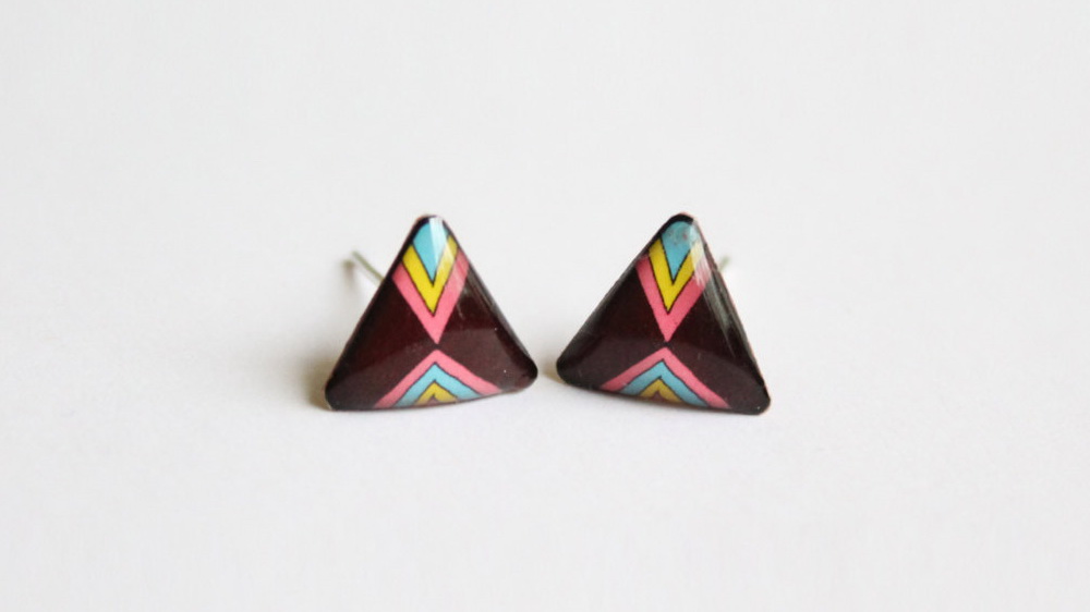 Brown ethnic/hippie stud triangle earrings