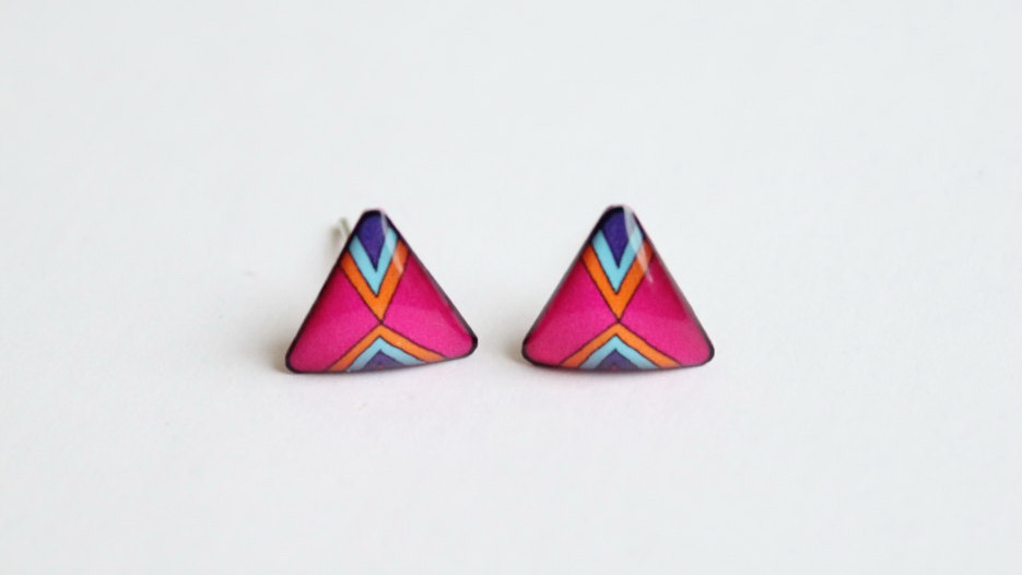 Pink/magenta geometric triangle stud earrings